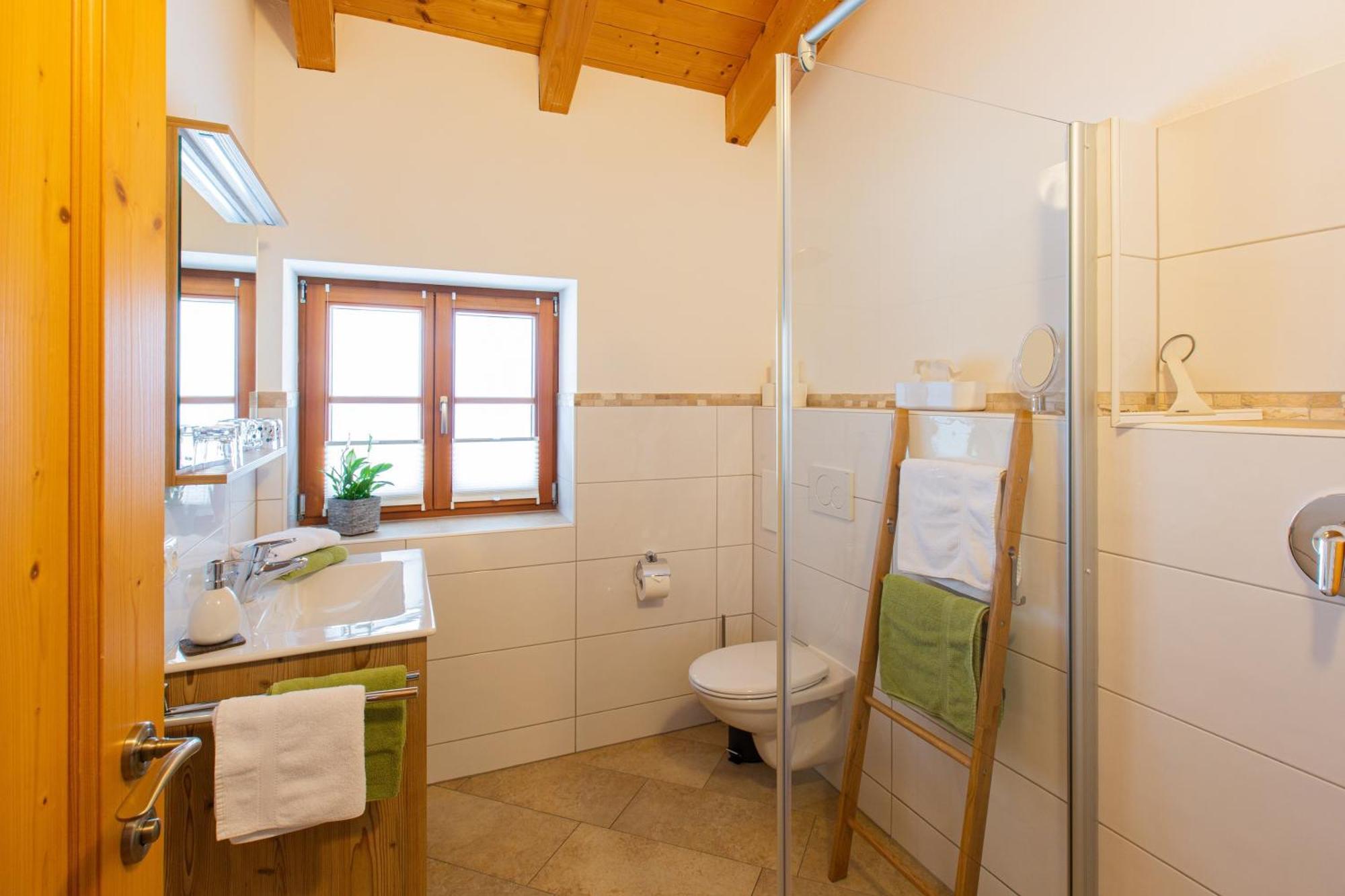 Schleipfnerhof Urlaub Auf Dem Bauernhof Villa Бернау ам Кимзе Екстериор снимка