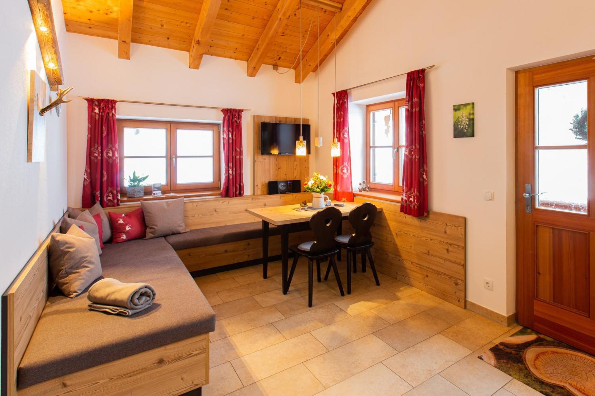 Schleipfnerhof Urlaub Auf Dem Bauernhof Villa Бернау ам Кимзе Екстериор снимка